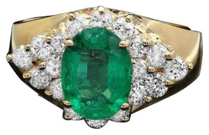 2.40 Carats Natural Emerald and Diamond 14K Solid Yellow Gold Ring