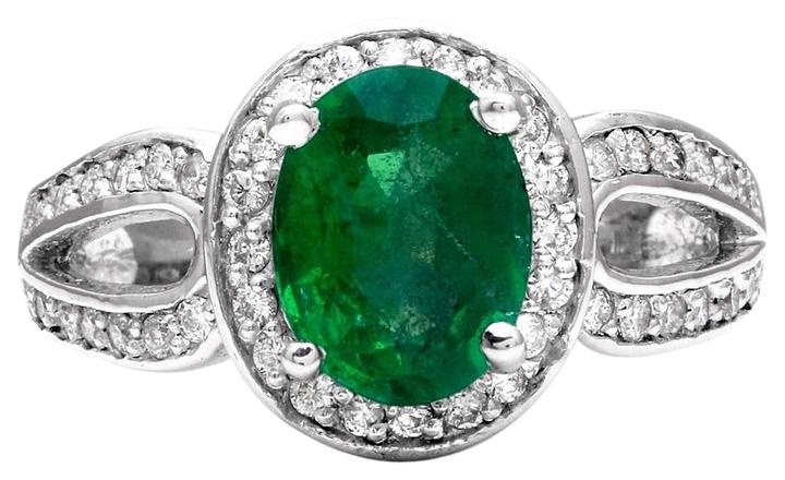2.90 Carats Natural Emerald and Diamond 14K Solid White Gold Ring