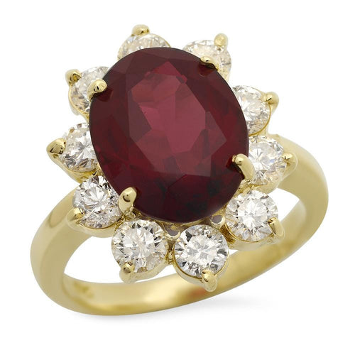 9.60 Carats Natural Red Garnet and Diamond 14K Yellow Gold Ring
