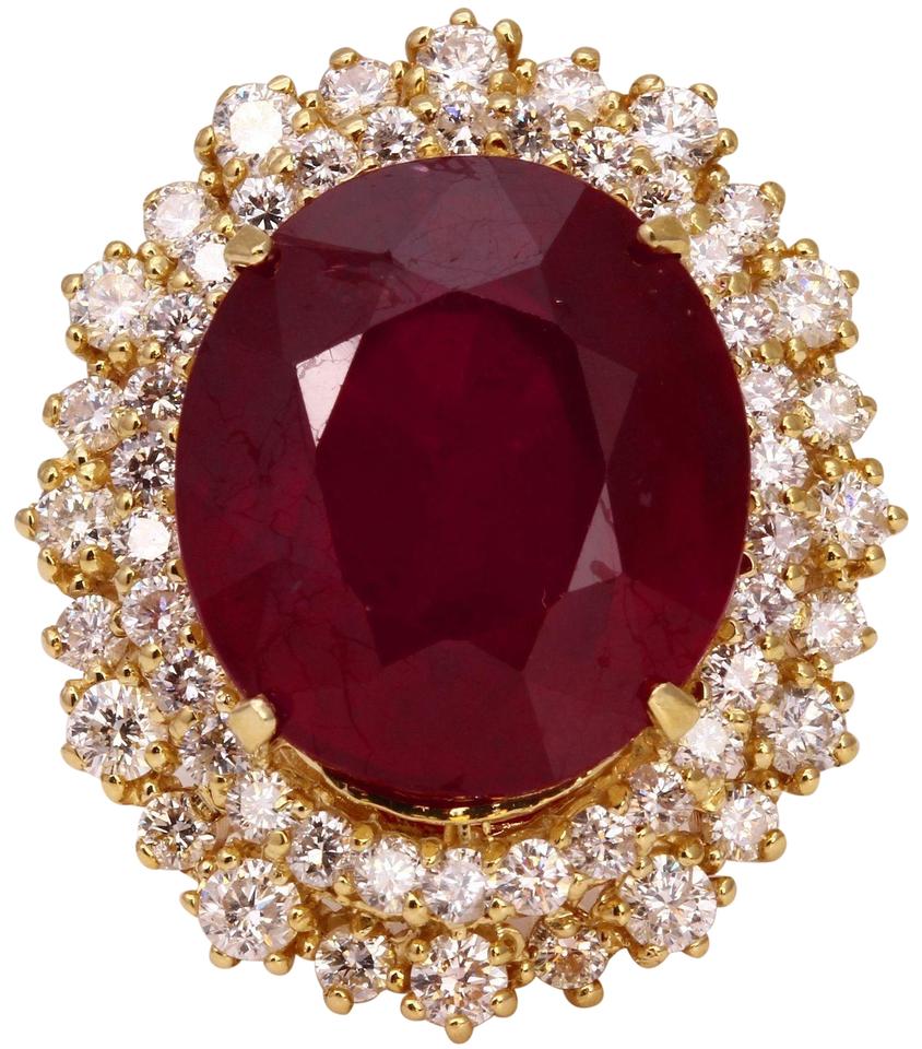 19.26 Carats Impressive Red Ruby and Diamond 14K Yellow Gold Ring