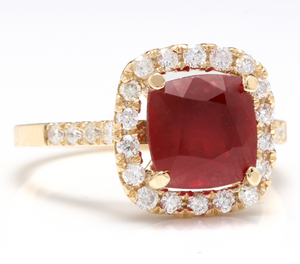 4.60 Carats Impressive Red Ruby and Natural Diamond 14K Yellow Gold Ring