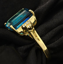 Load image into Gallery viewer, 9.85 Carats Natural Impressive London Blue Topaz and Diamond 14K Yellow Gold Ring