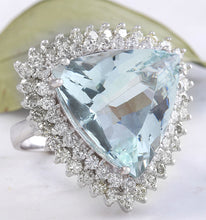 Load image into Gallery viewer, 17.22 Carats Natural Very Nice Looking Aquamarine and Diamond 14K Solid White Gold Ring