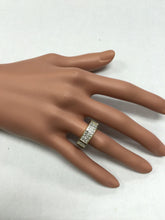 Load image into Gallery viewer, Splendid 1.70 Carats Natural VVS Diamond 18K Solid Yellow Gold Ring