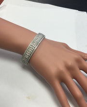 Load image into Gallery viewer, HEAVY Very Impressive 2.50 Carats Natural Diamond 18K Solid White Gold Bracelet