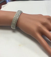 Load image into Gallery viewer, HEAVY Very Impressive 2.50 Carats Natural Diamond 18K Solid White Gold Bracelet