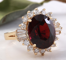 Load image into Gallery viewer, 10.10 Carats Impressive Red Garnet and Natural Diamond 14K Yellow Gold Ring