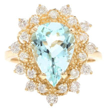 Load image into Gallery viewer, 3.85 Carats Natural Gorgeous Aquamarine and Diamond 14K Solid Yellow Gold Ring