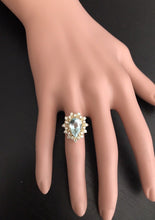 Load image into Gallery viewer, 3.85 Carats Natural Gorgeous Aquamarine and Diamond 14K Solid Yellow Gold Ring