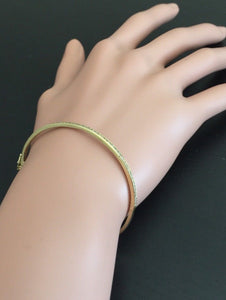 Very Impressive 0.75 Carats Natural Diamond 14K Solid Yellow Gold Bangle Bracelet