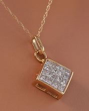Load image into Gallery viewer, Splendid .90 Carats Natural Diamond 14K Solid Yellow Gold Pendant Necklace