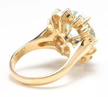 Load image into Gallery viewer, 7.68 Carats Exquisite Natural Aquamarine and Diamond 14K Solid Yellow Gold Ring