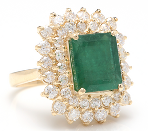 8.70 Carats Natural Emerald and Diamond 14K Solid Yellow Gold Ring
