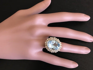 11.40 Carats Exquisite Natural Aquamarine and Diamond 14K Solid Yellow Gold Ring
