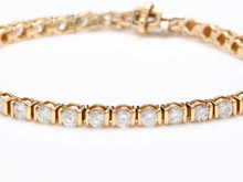 Load image into Gallery viewer, Very Impressive 5.70 Carats Natural Diamond 14K Solid Yellow Gold Bracelet