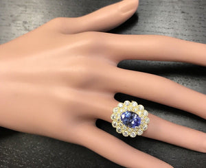 5.50 Carats Natural Very Nice Looking Tanzanite and Diamond 14K Solid Yellow Gold Ring