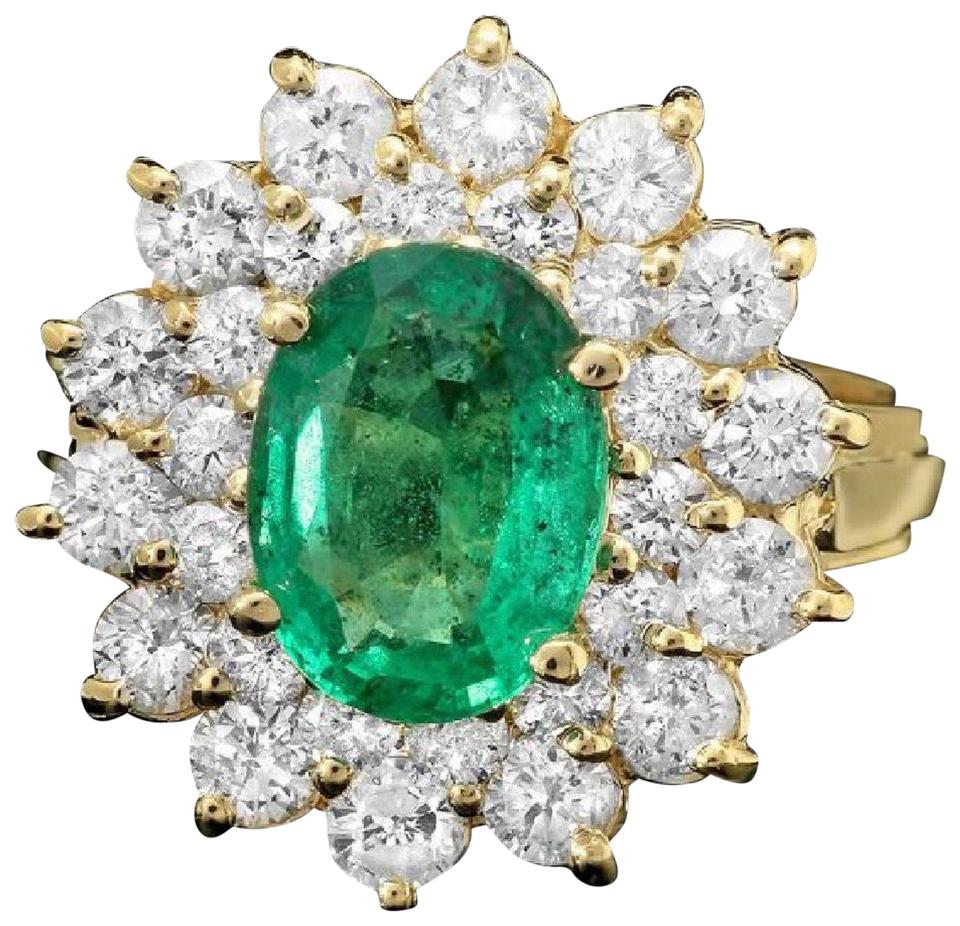 3.50 Carats Natural Emerald and Diamond 14K Solid Yellow Gold Ring