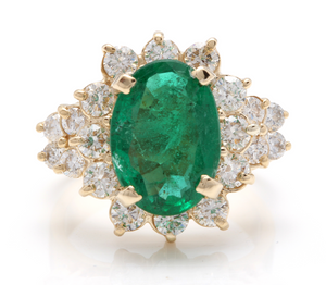 5.70 Carats Natural Emerald and Diamond 14K Solid Yellow Gold Ring