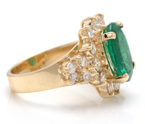 5.70 Carats Natural Emerald and Diamond 14K Solid Yellow Gold Ring