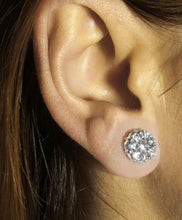 Load image into Gallery viewer, Exquisite 1.65 Carats Natural VS Diamond 14K Solid White Gold Stud Earrings