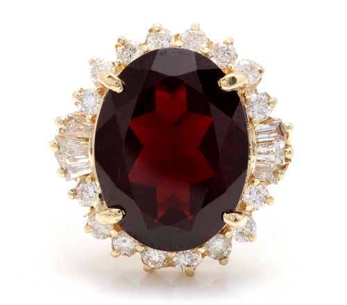 9.95 Carats Impressive Red Garnet and Natural Diamond 14K Yellow Gold Ring