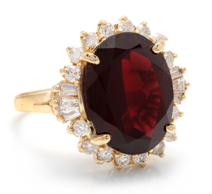 9.95 Carats Impressive Red Garnet and Natural Diamond 14K Yellow Gold Ring