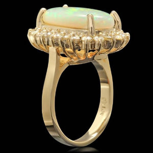 7.00 Carats Natural Impressive Australian Opal and Diamond 14K Solid Yellow Gold Ring