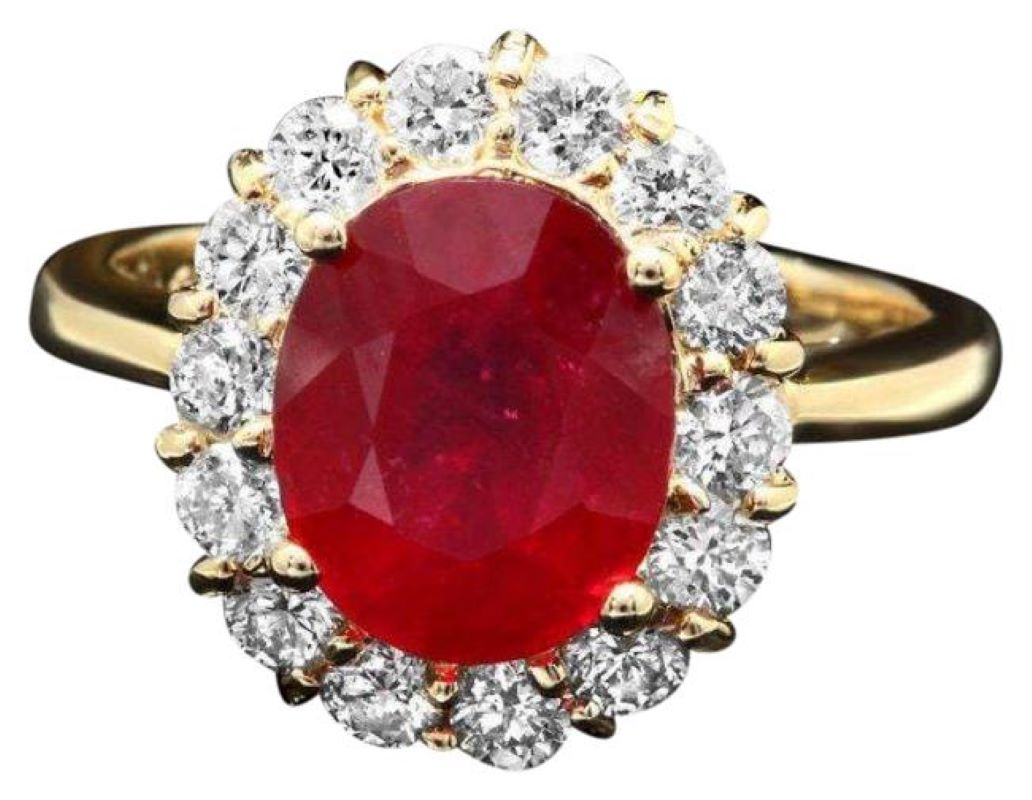 4.70 Carats Natural Red Ruby and Diamond 14K Solid Yellow Gold Ring