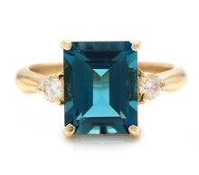 Load image into Gallery viewer, 3.48 Carats Impressive Natural London Blue Topaz and Diamond 14K Yellow Gold Ring