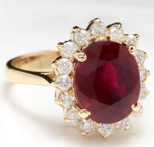 6.70 Carats Impressive Red Ruby and Natural Diamond 14K Yellow Gold Ring