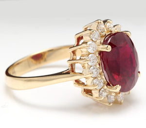 6.70 Carats Impressive Red Ruby and Natural Diamond 14K Yellow Gold Ring
