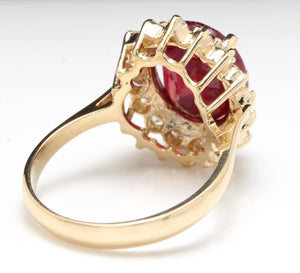 6.70 Carats Impressive Red Ruby and Natural Diamond 14K Yellow Gold Ring