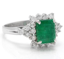 Load image into Gallery viewer, 2.60 Carats Natural Emerald and Diamond 14K Solid White Gold Ring