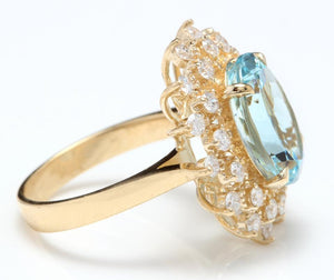 6.00 Carats Exquisite Natural Aquamarine and Diamond 14K Solid Yellow Gold Ring