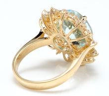 Load image into Gallery viewer, 6.00 Carats Exquisite Natural Aquamarine and Diamond 14K Solid Yellow Gold Ring