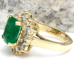 4.00 Carats Natural Emerald and Diamond 14K Solid Yellow Gold Ring