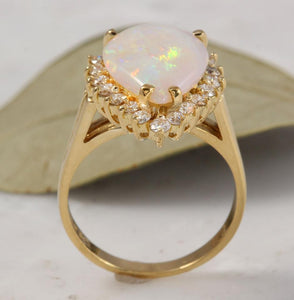 2.75 Carats Natural Impressive Ethiopian Opal and Diamond 14K Solid Yellow Gold Ring