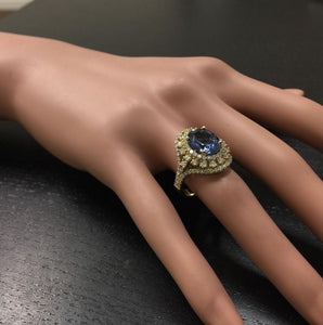 5.50 Carats Natural Splendid Tanzanite and Diamond 14K Solid Yellow Gold Ring