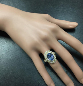 5.50 Carats Natural Splendid Tanzanite and Diamond 14K Solid Yellow Gold Ring