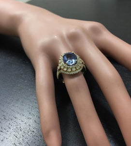 5.50 Carats Natural Splendid Tanzanite and Diamond 14K Solid Yellow Gold Ring