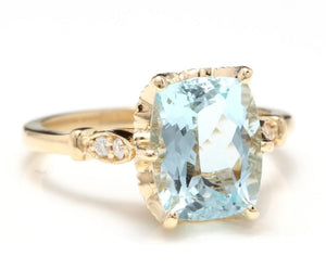 3.08 Carats Impressive Natural Aquamarine and Diamond 14K Yellow Gold Ring