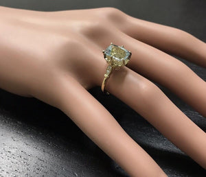 3.08 Carats Impressive Natural Aquamarine and Diamond 14K Yellow Gold Ring
