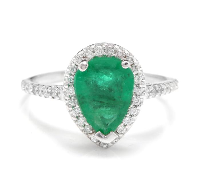 2.20 Carats Natural Colombian Emerald and Diamond 14K Solid White Gold Ring