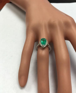 2.20 Carats Natural Colombian Emerald and Diamond 14K Solid White Gold Ring