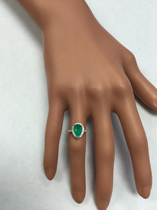 2.20 Carats Natural Colombian Emerald and Diamond 14K Solid White Gold Ring