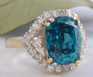 8.70 Carats Natural Very Nice Looking Blue Zircon and Diamond 14K Yellow Gold Ring