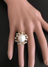 Load image into Gallery viewer, Splendid Natural 15mm South Sea Pearl and Diamond 14K Solid Yellow Gold Ring