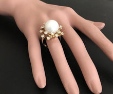 Load image into Gallery viewer, Splendid Natural 15mm South Sea Pearl and Diamond 14K Solid Yellow Gold Ring