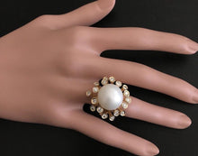 Load image into Gallery viewer, Splendid Natural 15mm South Sea Pearl and Diamond 14K Solid Yellow Gold Ring